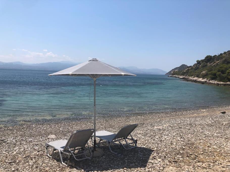 House By The Sea At Skaloma, Loutraki Vila Limni Vouliagmenis Exterior foto